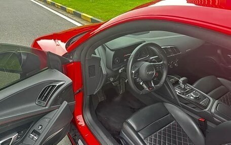 Audi R8, 2021 год, 11 900 006 рублей, 7 фотография