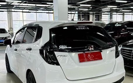 Honda Fit, 2020 год, 850 000 рублей, 4 фотография