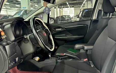 Honda Fit, 2020 год, 850 000 рублей, 7 фотография