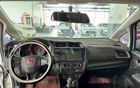 Honda Fit, 2020 год, 850 000 рублей, 8 фотография