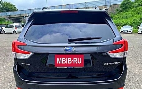 Subaru Forester, 2021 год, 2 300 001 рублей, 4 фотография