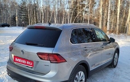 Volkswagen Tiguan II, 2017 год, 2 500 000 рублей, 3 фотография