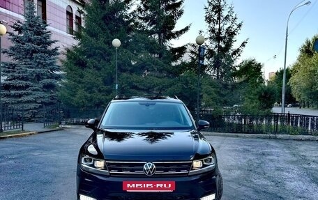 Volkswagen Tiguan II, 2021 год, 3 100 000 рублей, 2 фотография