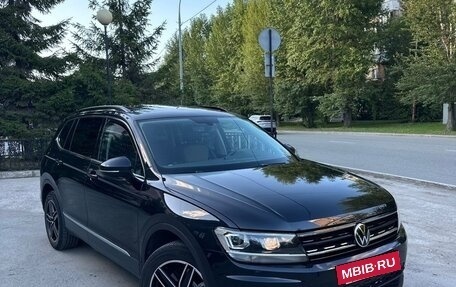 Volkswagen Tiguan II, 2021 год, 3 100 000 рублей, 3 фотография