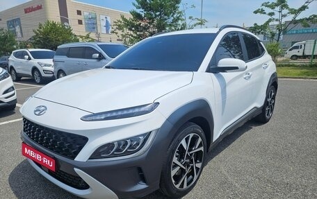 Hyundai Kona I, 2022 год, 1 890 000 рублей, 2 фотография