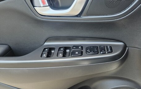 Hyundai Kona I, 2022 год, 1 890 000 рублей, 11 фотография