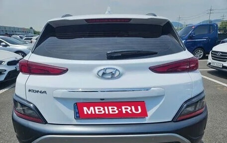 Hyundai Kona I, 2022 год, 1 890 000 рублей, 16 фотография