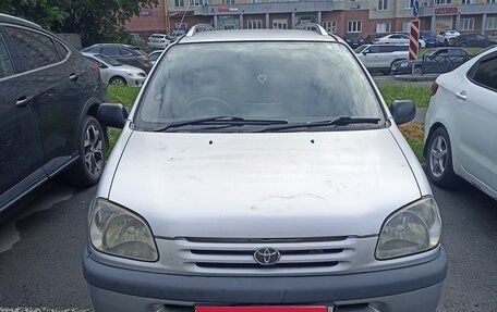 Toyota Raum I, 1997 год, 390 000 рублей, 1 фотография