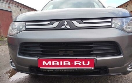 Mitsubishi Outlander III рестайлинг 3, 2012 год, 1 630 000 рублей, 12 фотография