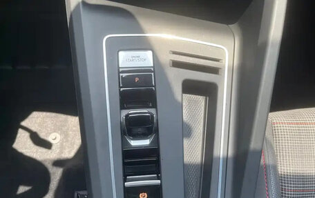 Volkswagen Golf GTI, 2021 год, 2 460 690 рублей, 15 фотография