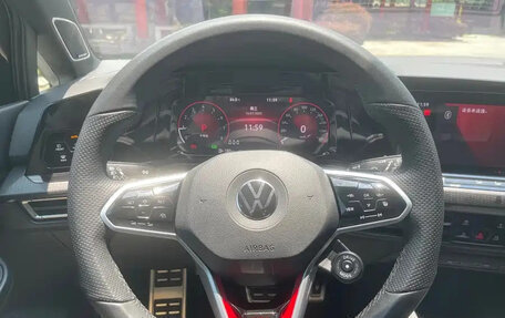 Volkswagen Golf GTI, 2021 год, 2 460 690 рублей, 10 фотография