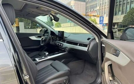 Audi A4, 2022 год, 2 245 006 рублей, 10 фотография