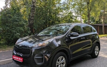 KIA Sportage IV рестайлинг, 2018 год, 1 600 000 рублей, 17 фотография