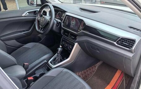 Volkswagen T-Cross I, 2021 год, 1 540 000 рублей, 8 фотография