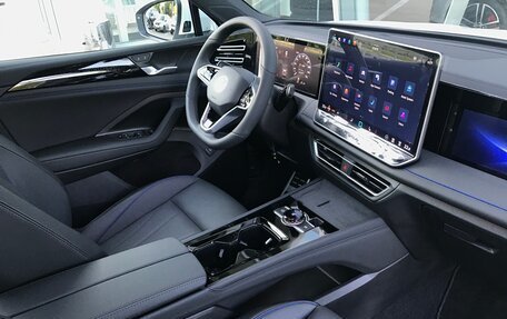 Volkswagen Tiguan, 2024 год, 5 100 000 рублей, 4 фотография