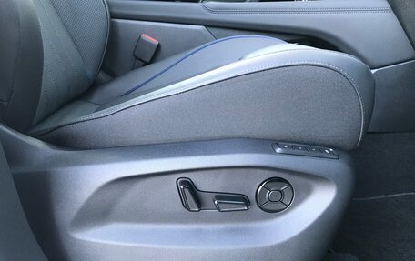 Volkswagen Tiguan, 2024 год, 5 100 000 рублей, 30 фотография
