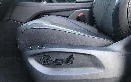 Volkswagen Tiguan, 2024 год, 5 100 000 рублей, 37 фотография