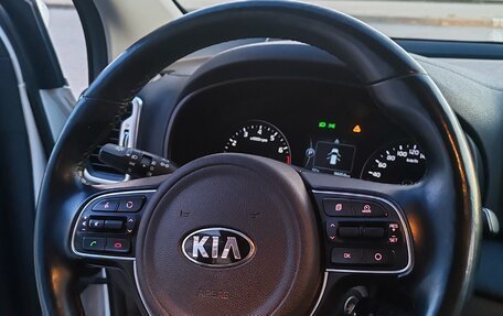 KIA Sportage IV рестайлинг, 2018 год, 1 800 000 рублей, 2 фотография