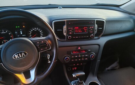 KIA Sportage IV рестайлинг, 2018 год, 1 800 000 рублей, 15 фотография