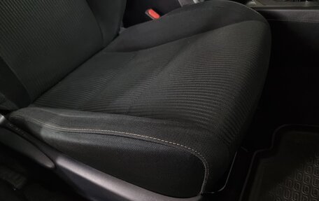 Toyota RAV4, 2014 год, 1 760 000 рублей, 27 фотография