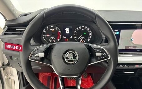 Skoda Octavia IV, 2022 год, 2 210 000 рублей, 10 фотография