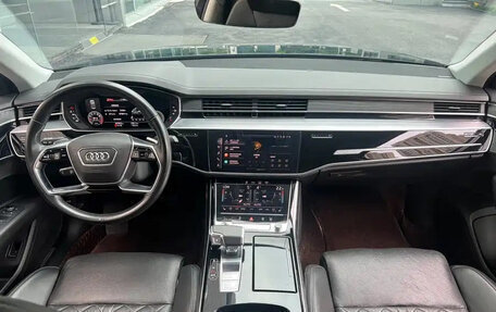 Audi A8, 2021 год, 5 600 000 рублей, 10 фотография