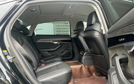 Audi A8, 2021 год, 5 600 000 рублей, 17 фотография