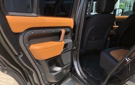 Land Rover Defender II, 2023 год, 13 950 000 рублей, 22 фотография
