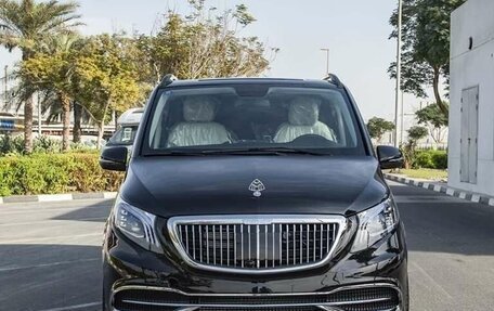 Mercedes-Benz Vito, 2022 год, 4 550 000 рублей, 2 фотография