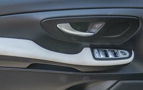Mercedes-Benz Vito, 2022 год, 4 550 000 рублей, 21 фотография