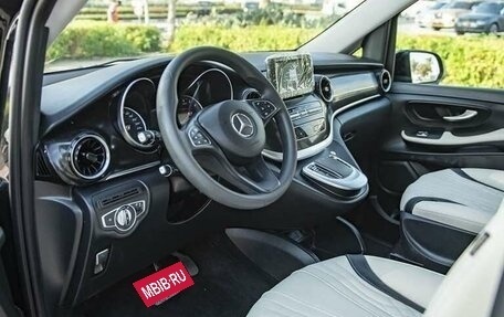 Mercedes-Benz Vito, 2022 год, 4 550 000 рублей, 12 фотография