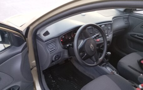 KIA Rio II, 2010 год, 500 000 рублей, 9 фотография
