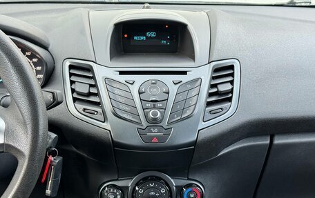 Ford Fiesta, 2015 год, 849 000 рублей, 8 фотография