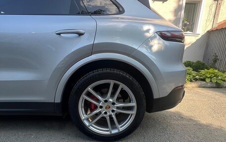 Porsche Cayenne III, 2018 год, 6 300 000 рублей, 2 фотография