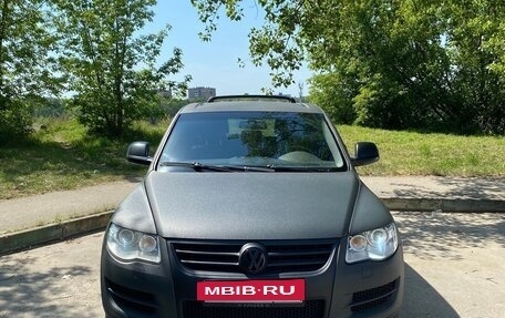 Volkswagen Touareg III, 2008 год, 1 140 000 рублей, 2 фотография