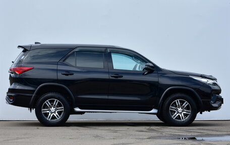 Toyota Fortuner II, 2018 год, 3 079 000 рублей, 6 фотография