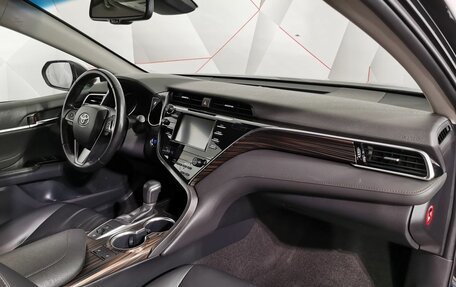 Toyota Camry, 2019 год, 2 565 000 рублей, 11 фотография