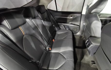 Toyota Camry, 2019 год, 2 565 000 рублей, 14 фотография