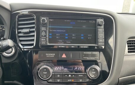 Mitsubishi Outlander III рестайлинг 3, 2012 год, 1 750 000 рублей, 12 фотография