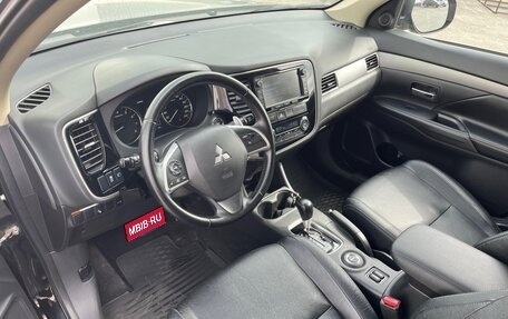Mitsubishi Outlander III рестайлинг 3, 2012 год, 1 750 000 рублей, 7 фотография