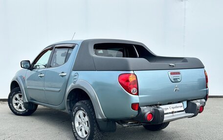 Mitsubishi L200 IV рестайлинг, 2008 год, 950 000 рублей, 4 фотография