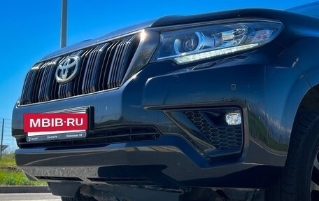 Toyota Land Cruiser Prado 150 рестайлинг 2, 2021 год, 6 180 000 рублей, 4 фотография