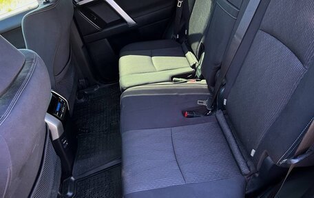 Toyota Land Cruiser Prado 150 рестайлинг 2, 2021 год, 6 180 000 рублей, 15 фотография