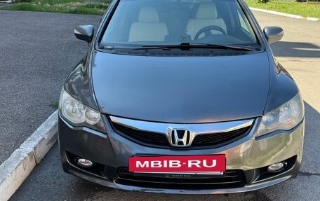 Honda Civic VIII, 2010 год, 800 000 рублей, 3 фотография