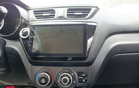 KIA Rio III рестайлинг, 2014 год, 761 000 рублей, 18 фотография