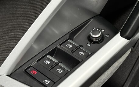 Audi Q3, 2019 год, 2 950 000 рублей, 26 фотография