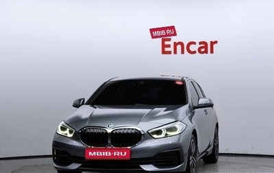 BMW 1 серия, 2022 год, 2 250 000 рублей, 1 фотография