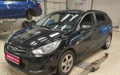 Hyundai Solaris II рестайлинг, 2012 год, 750 000 рублей, 1 фотография