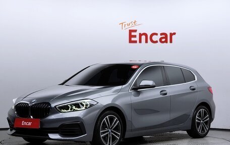 BMW 1 серия, 2022 год, 2 250 000 рублей, 3 фотография