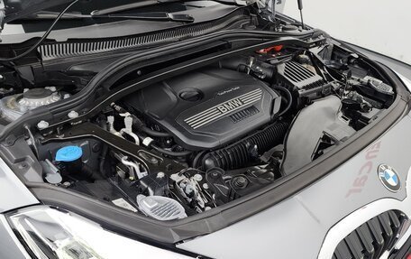 BMW 1 серия, 2022 год, 2 250 000 рублей, 18 фотография